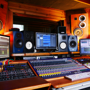 Music & Audio